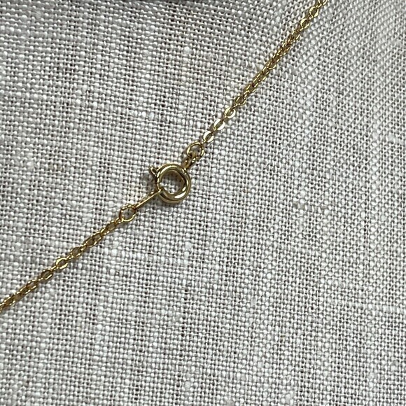 Gold-tone Chain Women's Fashion Heart Pendant Necklace - Picture 3 of 4